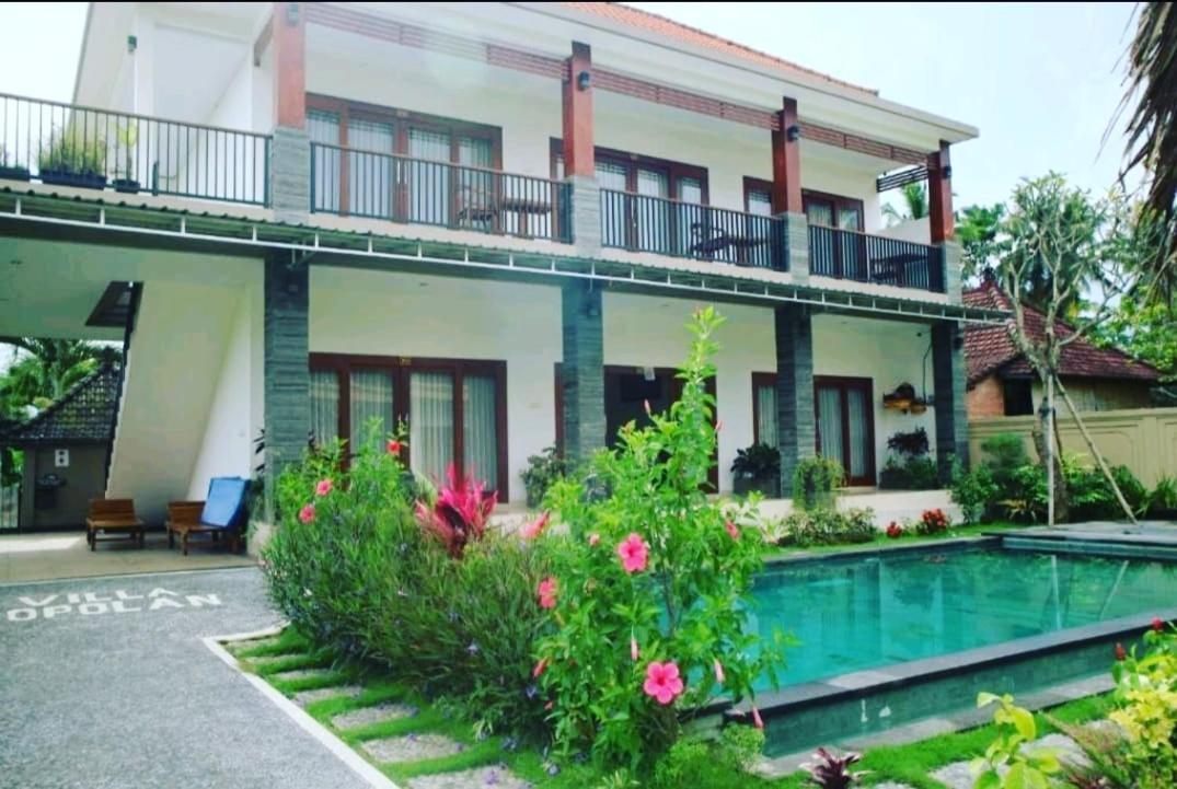 Villa Popolan And Guest House Убуд Екстер'єр фото